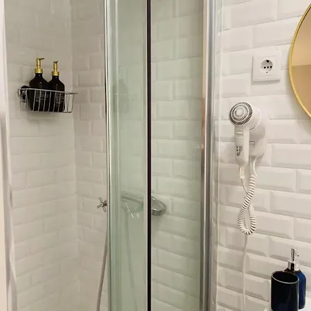 Bright Alfama Studio With Ac Apartment Lisbon