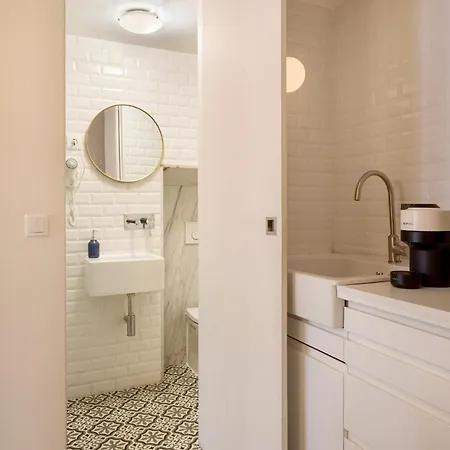 Apartment Bright Alfama Studio With Ac