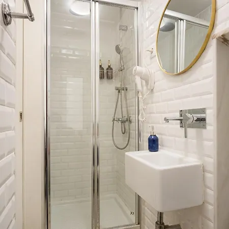 Bright Alfama Studio With Ac Apartment